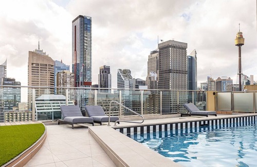 Darlinghurst Apartment | Apartment overlooking Sydney Park