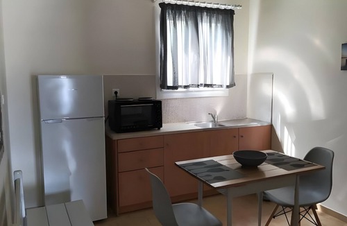 Posidonia Apartment | Apartment 'Sea View' with Sea View, Wi-Fi and Air Conditioning