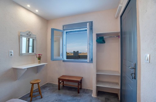 Engarai Apartment | Apartment 'Studios Kapsali 2' with Sea View, Wi-Fi and Air Conditioning