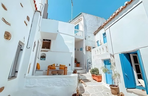Merichas Apartment | Apartment 'The View House 2' with Sea View, Wi-Fi and Air Conditioning