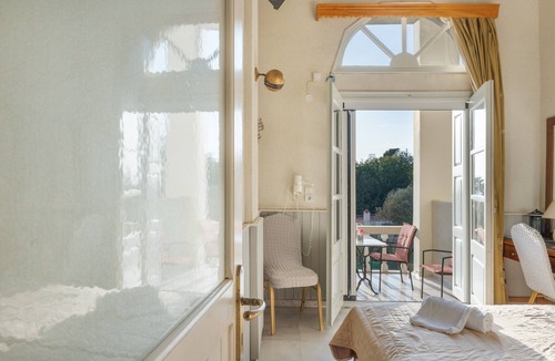 Panormos Apartment | Apartment 'Two-Bedroom No 6' with Sea View, Wi-Fi and Air Conditioning