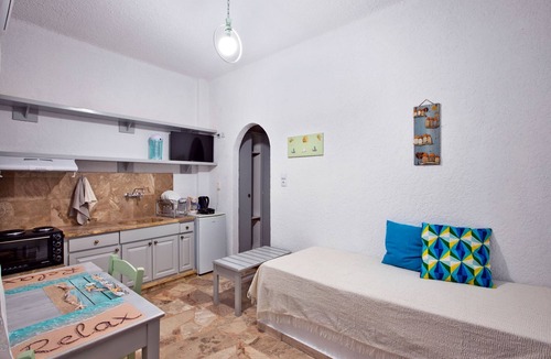 Ferma Apartment | Apartments with garden view, Crete, Ierapetra