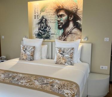 Teahupoo Hotel | APATOA Beach & Garden Village