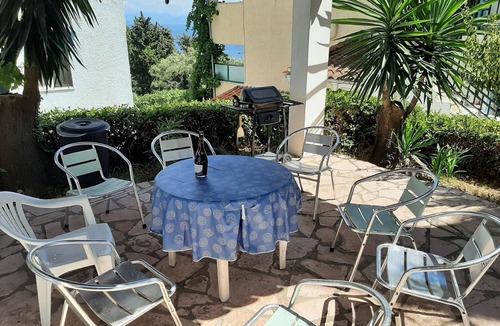 Dafnata Apartment | Appealing apartment in Mpenitses with balcony