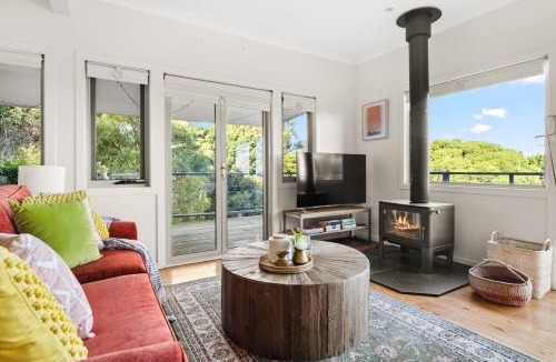 Robertson House | Applegarth Cottage - Whole House On 5 Acres