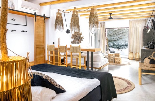 Milos Hotel | Aqua Houses