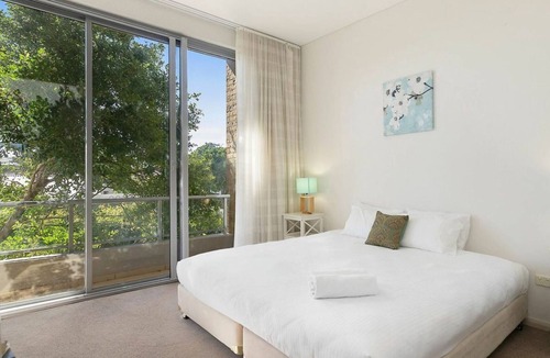 Blue Bay House | Aqua Viva 2 with a roof top terrace
