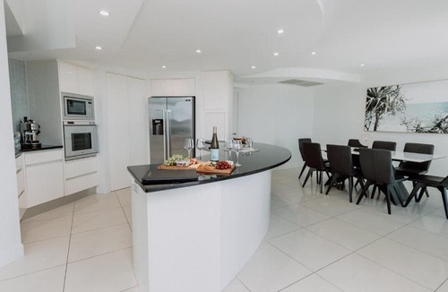 Maroochydore Apartment | Aquavista Penthouse - Stunning 180 Views