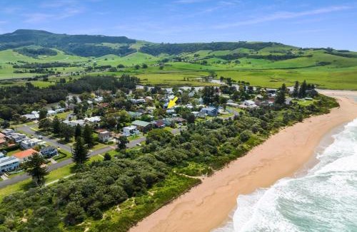 Werri Beach House | Araluen House Werri Beach Gerringong