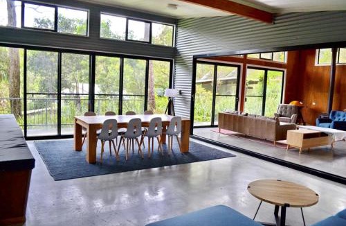 Arakoon House | Aranakie- 7 Grey Street Arakoon - Full Linen Provided