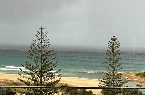 Dalmeny House | Architect Designed Beach House & the Best Views in Dalmeny !
