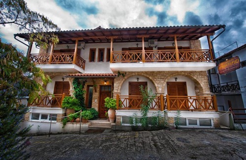 Ouranoupoli House | Archodariki