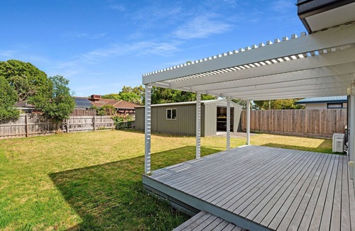 Tootgarook House | Are you craving some family time by the beach, this gem is it! (sleeps 10)