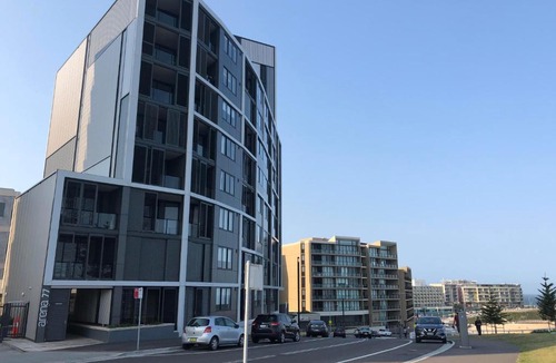 Newcastle Apartment | Arena On The Beach