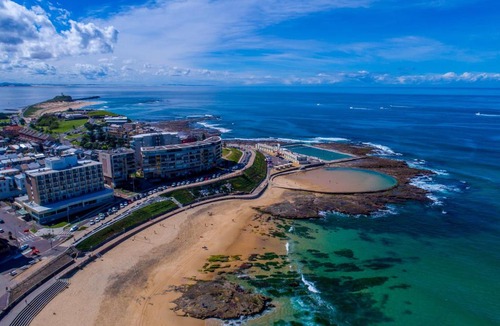 Newcastle Apartment | Arena On The Beach