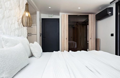 Plataria Apartment | Ares Suites 3