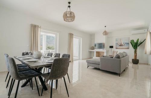 Loutraki Villa | Areti White Villas