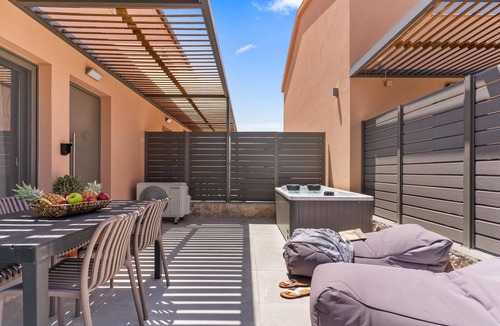 Lefkada Town House | argeno suites no5 lefkada