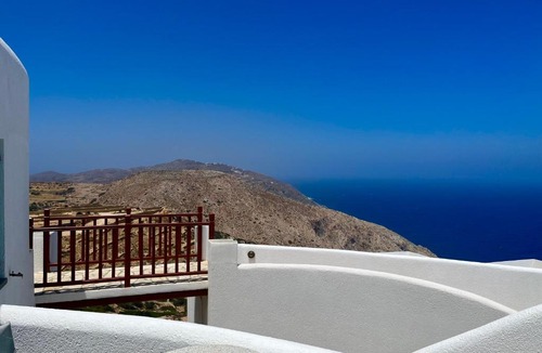 Folegandros Town Hotel | Aria Boutique Hotel