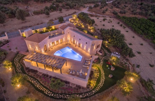 Asteri Villa | Aria Rose Asteri - Elegant Bliss w/Private Pool