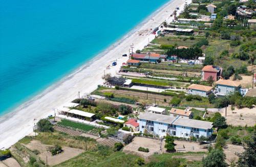 Lourdata Apartment | Aridas at the Beach