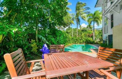 Clifton Beach Apartment | Arlington Apartments