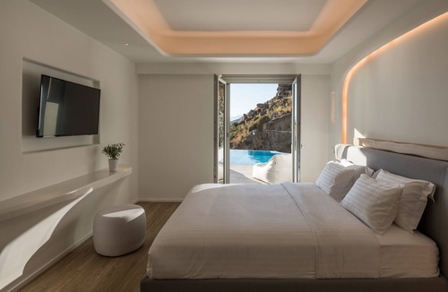 Mykonos Town Hotel | Arocaria