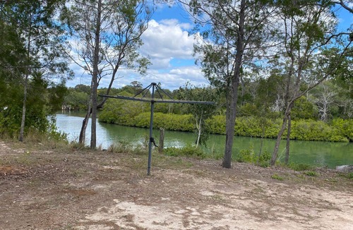 Pacific Haven House | Around The Bend - Riverfront - 3BR - WIFI - Fishing Jetty