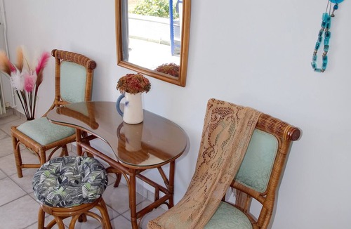 Spetses Villa | Aroura Homes 4BR Beachfront Villa