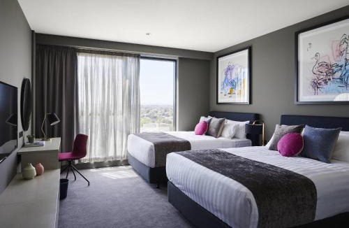 Box Hill Hotel | Art Series - The Chen