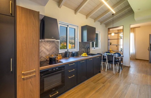 Argostoli Town Apartment | Art Suites Argostoli - Stylish 1BR in Central Argosotli