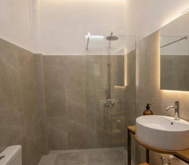 Kallithea Apartment | Artemis Studios - Pool and garden