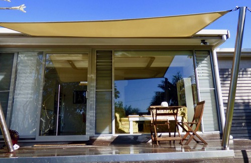 Emerald Beach Apartment | ArtHOUSE Beachfront Accommodation