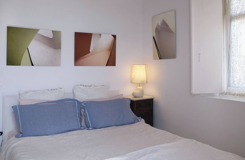 Hydra House | Artistic, cozy guest house with panoramic view over Hydra!