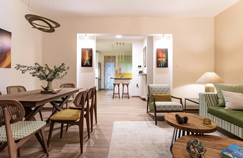 Glyfada Apartment | Artsy Spacious Cozy 2 BDR - 2 BAR Apartment in the quiet Glyfada Center