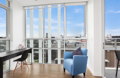 Zetland Apartment | As the Sun Sets - Modern and Spacious 2BR Zetland Apartment Facing the Setting Sun
