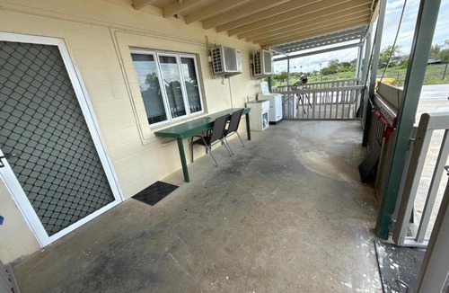 Bowen Apartment | Ascot Studio Home feel place