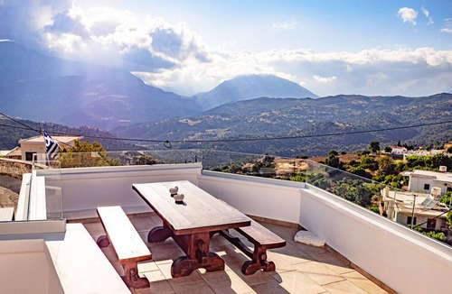 Kouroutai Apartment | Asfentamos Pool apartment