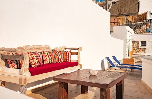 Kouroutai Apartment | Asfentamos Pool apartment
