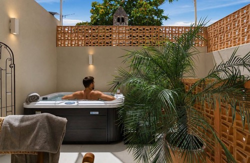 Old Town Rethymnon Apartment | Asikiko Suites - Rethymno Old Town Jacuzzi Loft