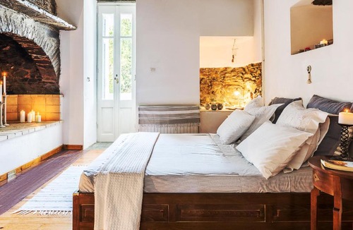Mousionas Apartment | Astra, Pyrgos Sareli 1690 - a Heritage Mansion