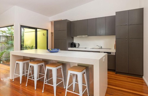 Elizabeth Beach House | At Lizzie