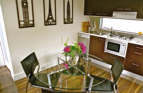 Katoomba Cottage | ATELIER Spa Fireplace Queen Bed Wifi Netflix Off Street Parking in Quiet Area