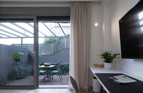 Kallithea Apartment | Athens Hill - Garden Apartment