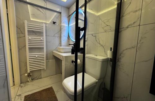 Papagou-Holargos Apartment | Athens Stay 40