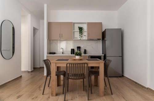 Platia Viktorias Apartment | Athens Urban Vibes 2 Backyard Bliss Patio