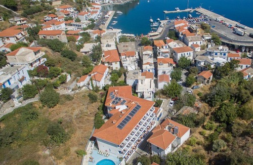 Evdilos Hotel | Atheras