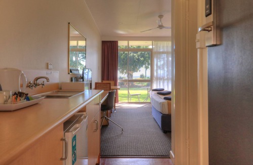 Atherton Hotel | Atherton Motel