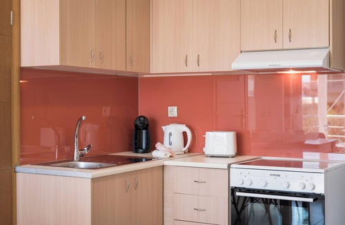 Platanias Town Apartment | Athina Apartments: elegant and affordable maisonettes by the beach