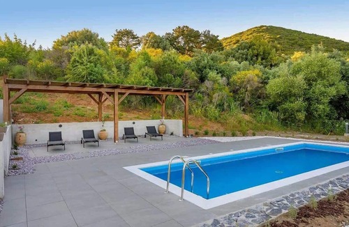 Develikia Villa | Athos Villa – Two-Bedroom Villa with Private Pool